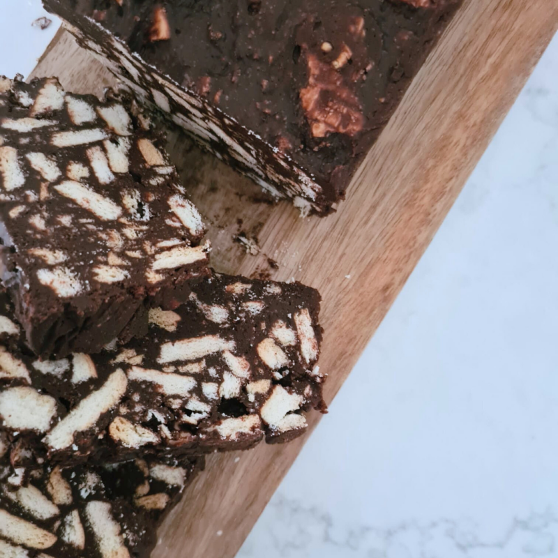 Arretjescake (8 stukjes)