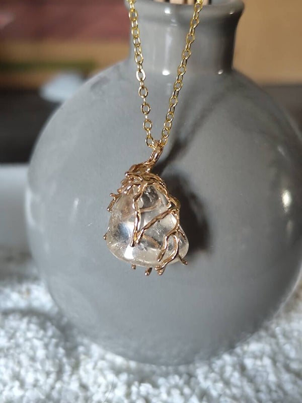 Pendentif quartz fumé naturel serti de doré 🤍✨
