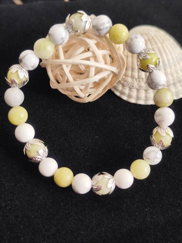 Bracelet Calme et Joie howlite blanche et jade jaune 6mm