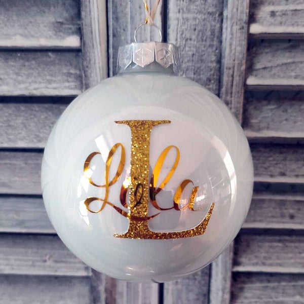 Boule de noël avec initiale pailletée