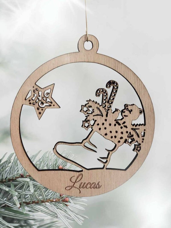 Bottes de cadeaux en forme de boule.