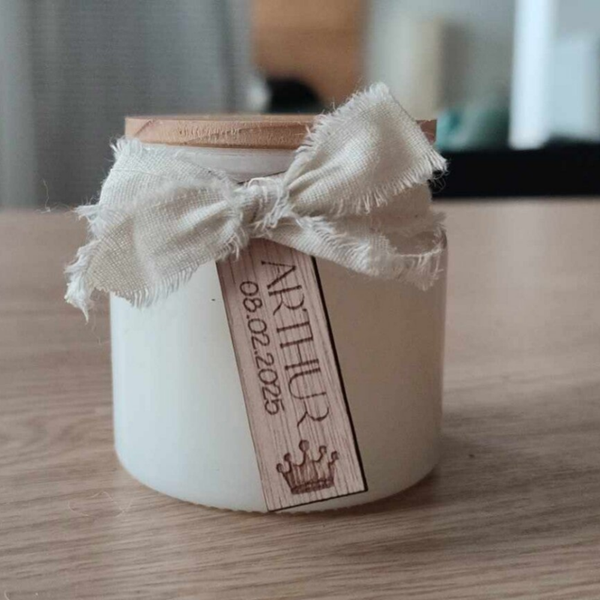 Étiquette cadeau couronne en bois