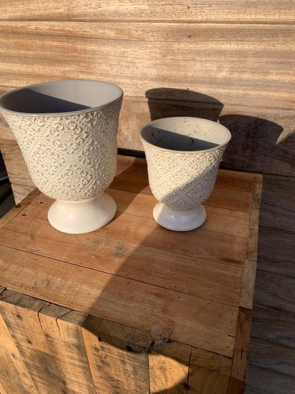 cachepot op voet creme