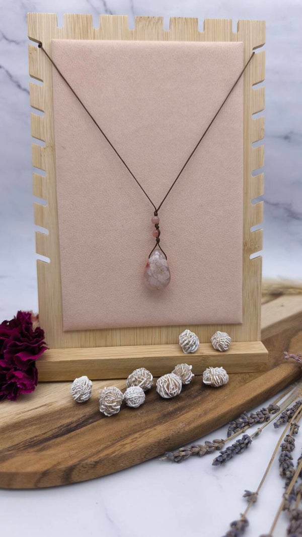 Kirschblüten-Chalcedon mit Mondsteinperlen (K2)