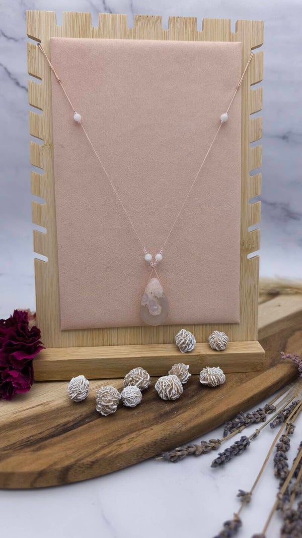 Kirschblüten-Chalcedon mit weißem Mondstein & Miyuki-Perlen (K5)