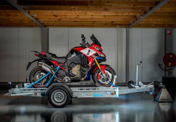 tohaco lucht geveerde motor trailer