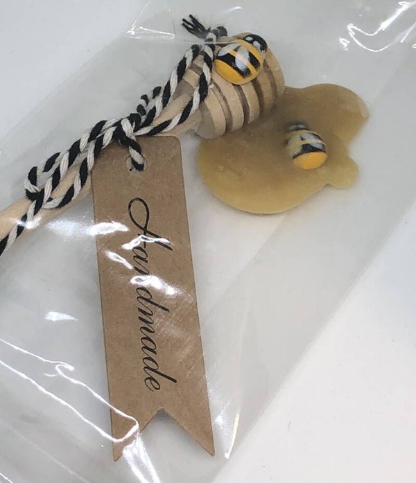 Houten honinglepeltje met 100% bijenwas