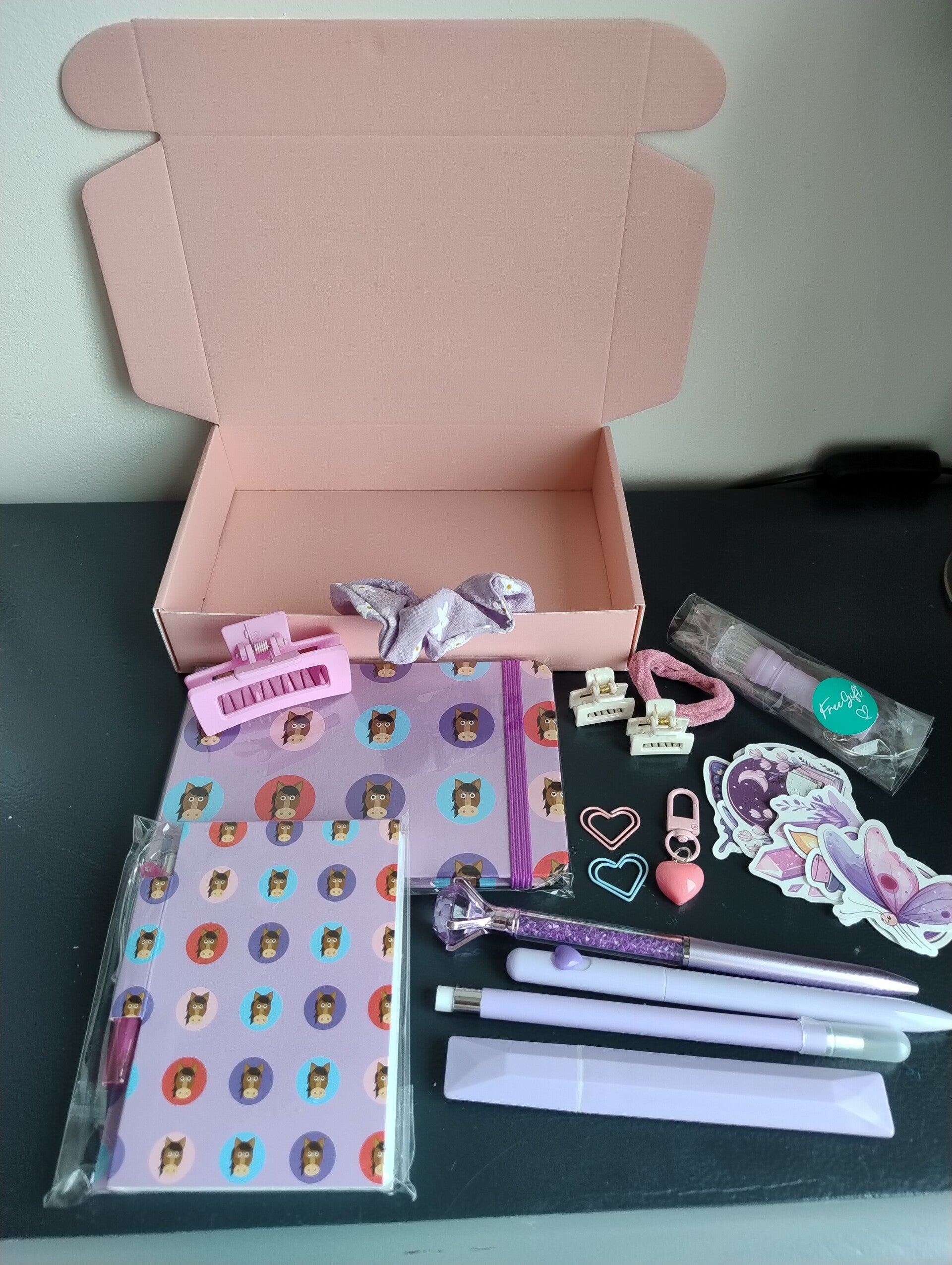 Girls mini stationary gift set.