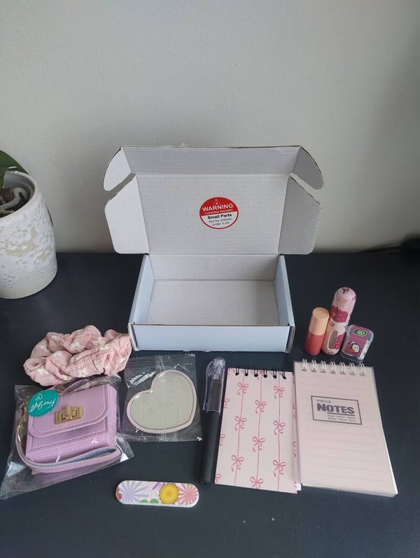 Ladies micro gift set.