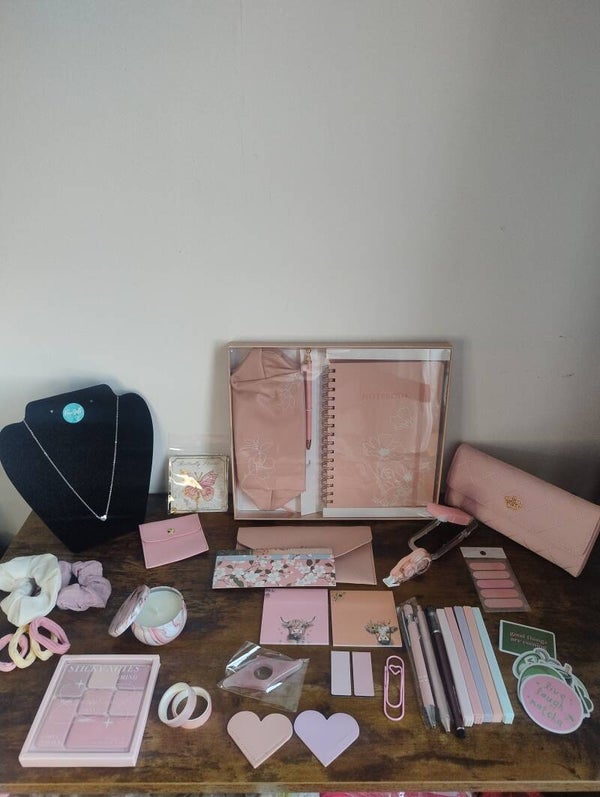 Floral pastel bundle