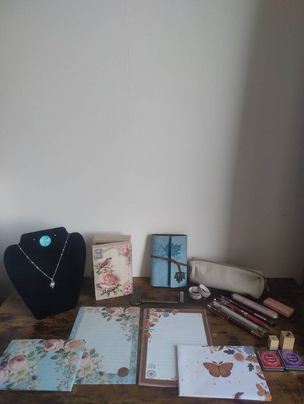 Beautiful letter writing gift set.