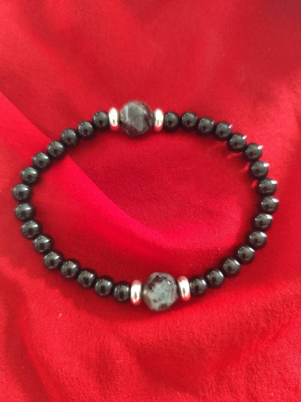 Bracciale con pietre purificatrici