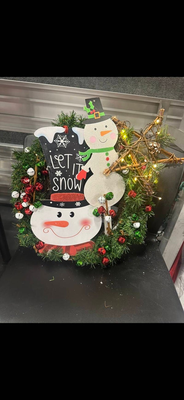 Let it snow Top Hat Wreath