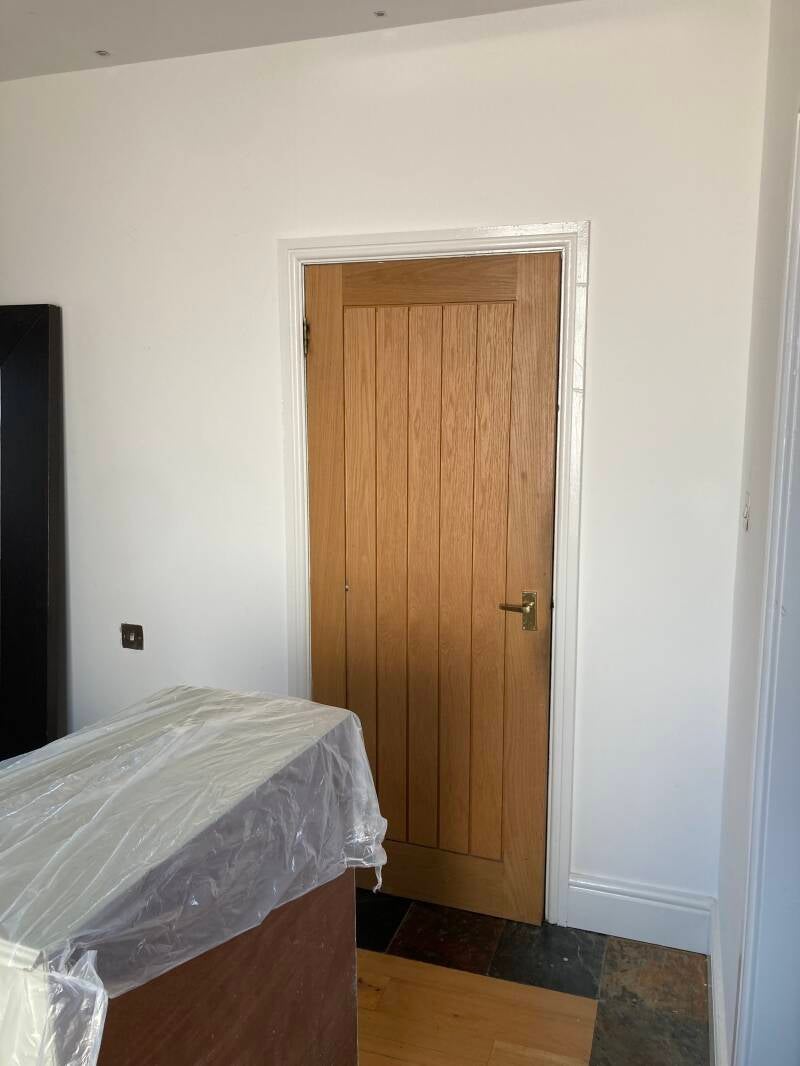 Interior Walls, Skirting &amp; Architrave - Bedroom [BEFORE] (1)