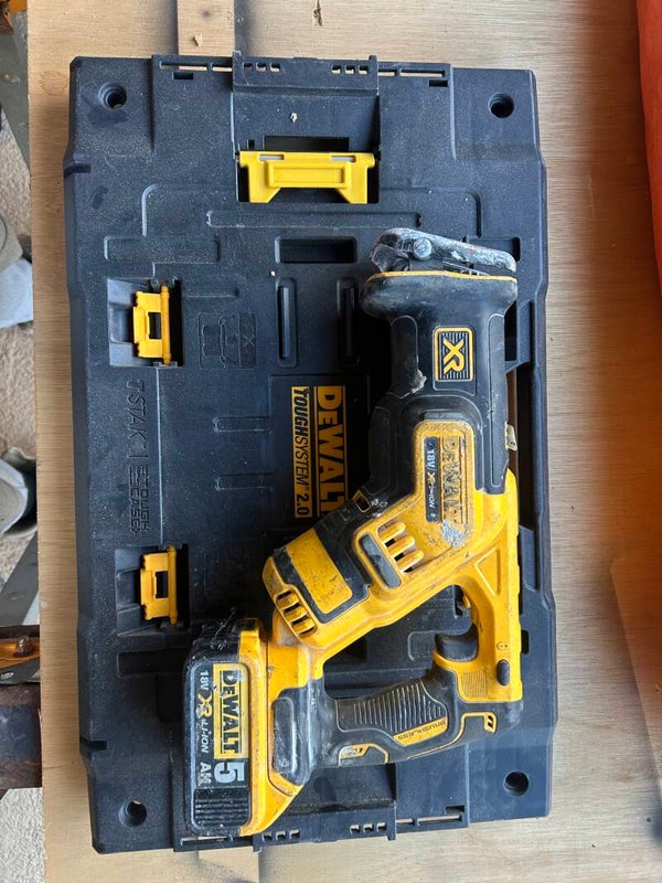 FIANZA 80€ Alquiler Sierra de Sable DeWalt XR 18V Priego de Córdoba
