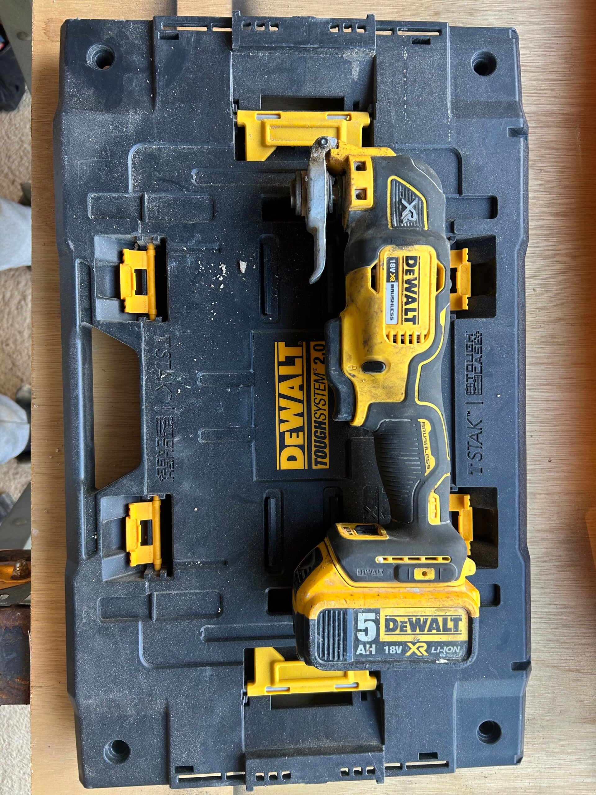 FIANZA 50€ Alquiler Multi Tool DeWalt XR 18V Priego de Córdo
