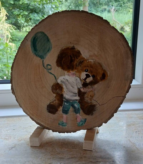 Boomschijfschilderij: Jongen met grote beer en ballon