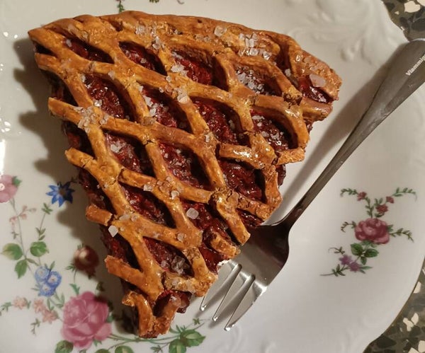 Limburgse kersenvlaai