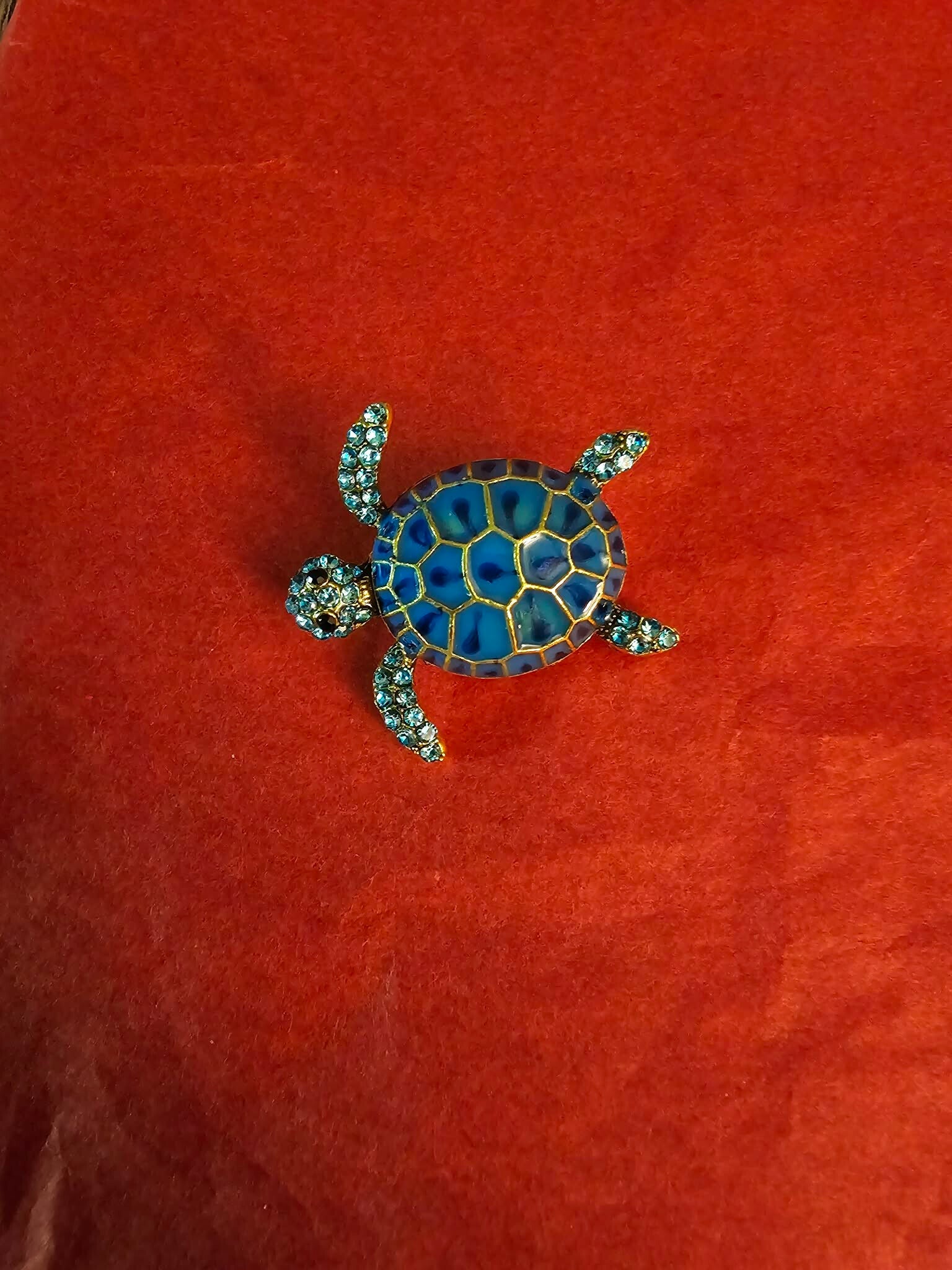 Broche tortue bleu