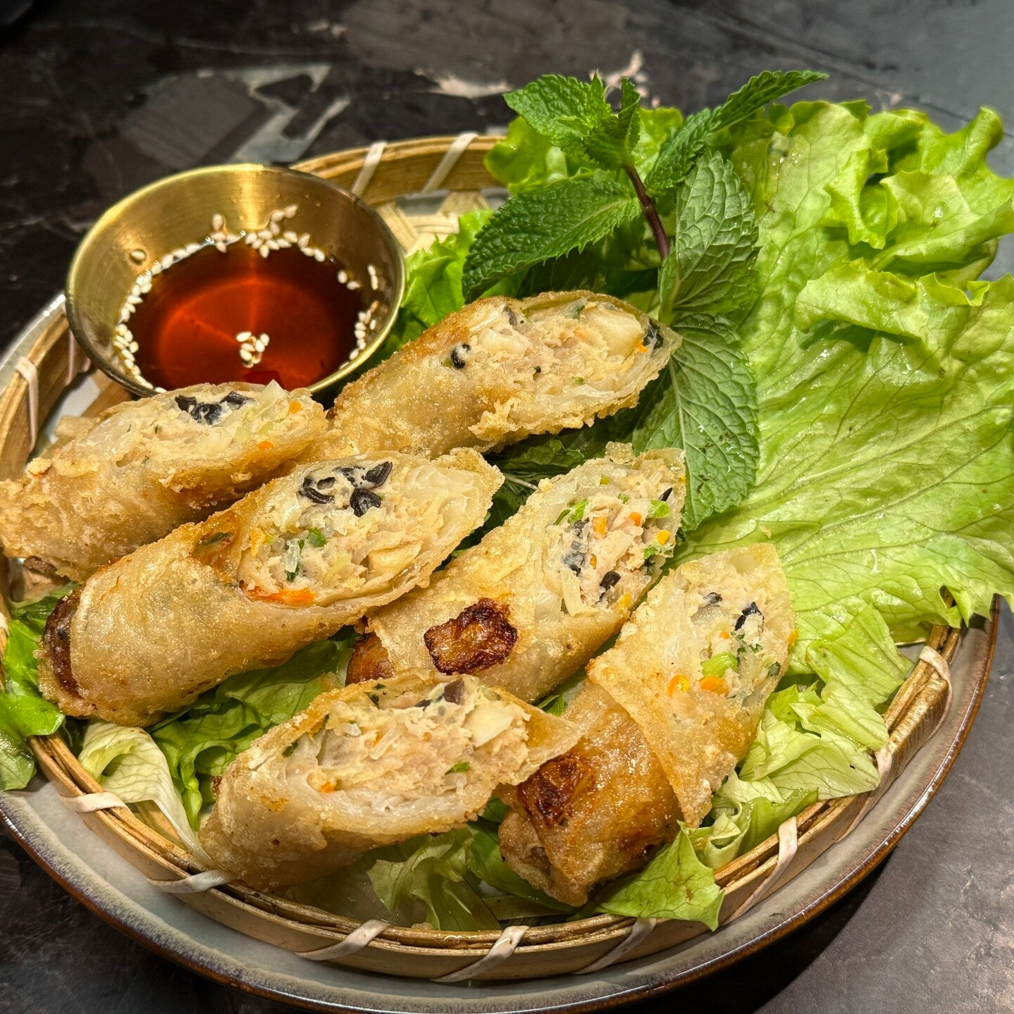 Nems de poulet fermier frits