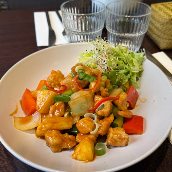 Poulet fermier sauté aux noix de cajou
