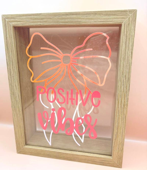 Positive peg display box