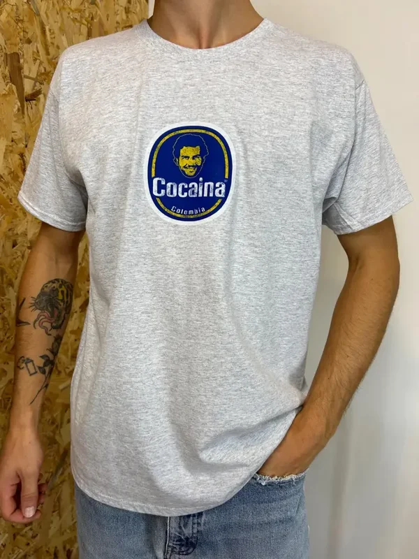 T-Shirt mit Pablo Escobar Satirica-Aufdruck