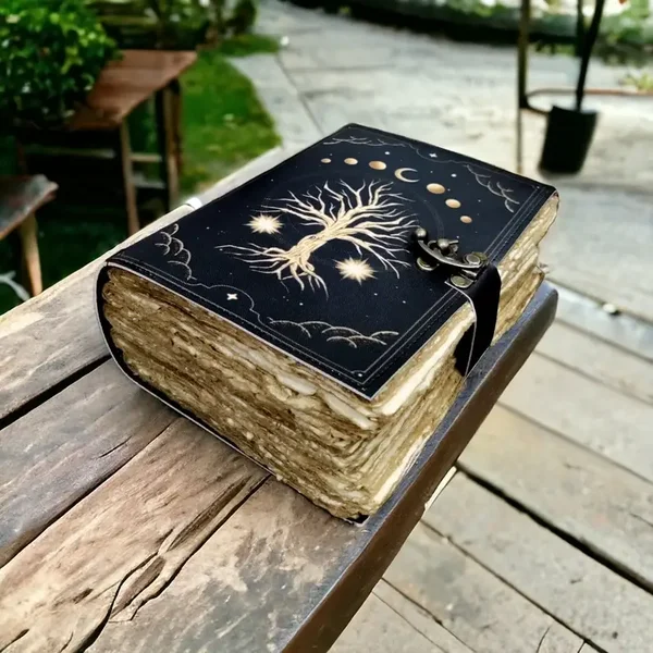 600 Seiten großes Grimoire Leder Journal (Leer)