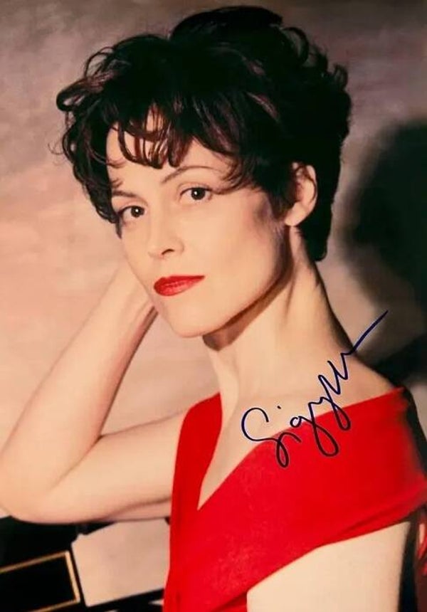 SIGOURNEY WEAVER - Alien