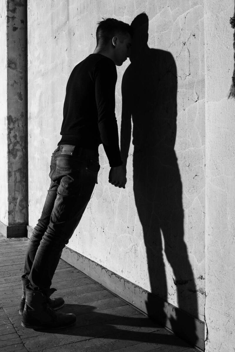 Serie 'Reliant' van Arjan Spannenburg. Fotografisch onderzoek naar afhankelijkheid en vertrouwen tussen mensen.