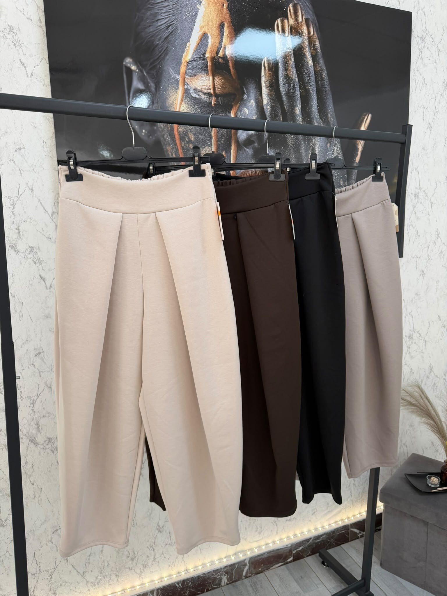 Pantalón lineas