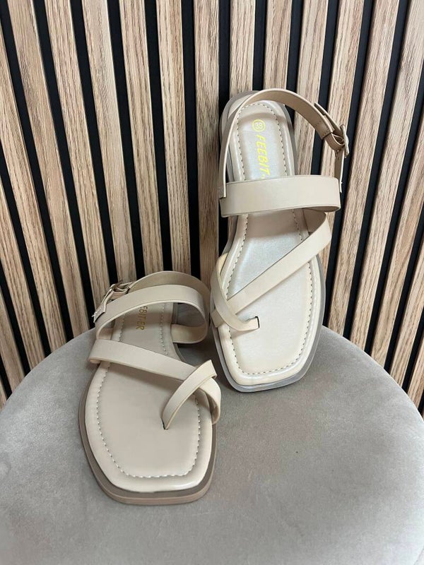 Sandalia crema