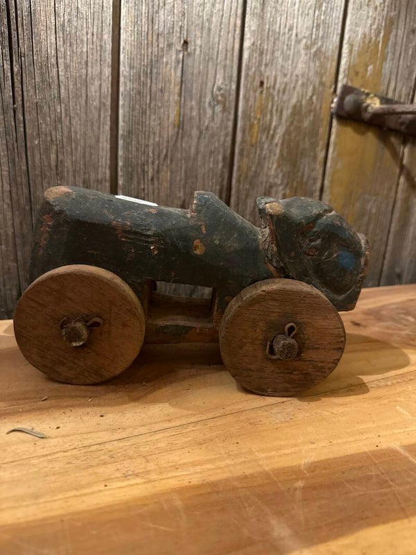 Oud groen houten speelgoed