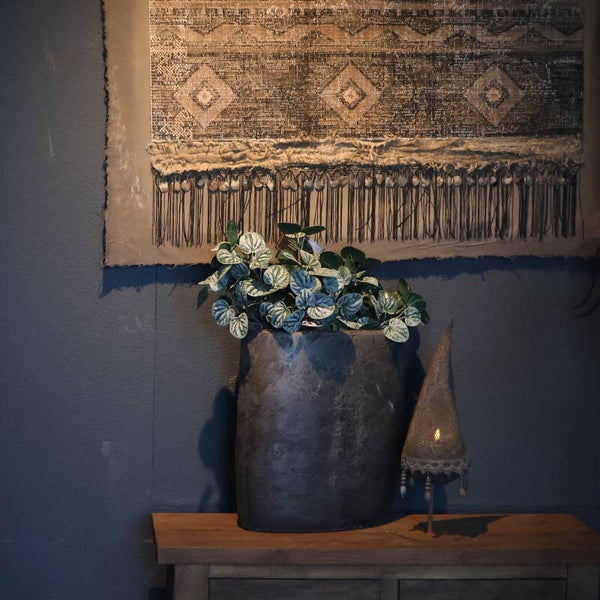 Stoer waxinelicht houder met jute mutsje