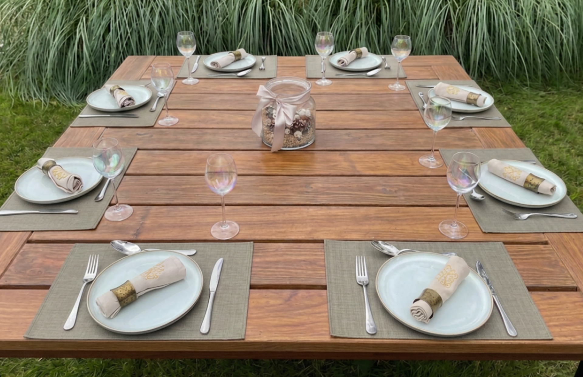 tuintafel SQUARE | 8 personen | 160 x 160cm | Braziliaanse walnoot hout | +25jaar | Handgemaakt in België