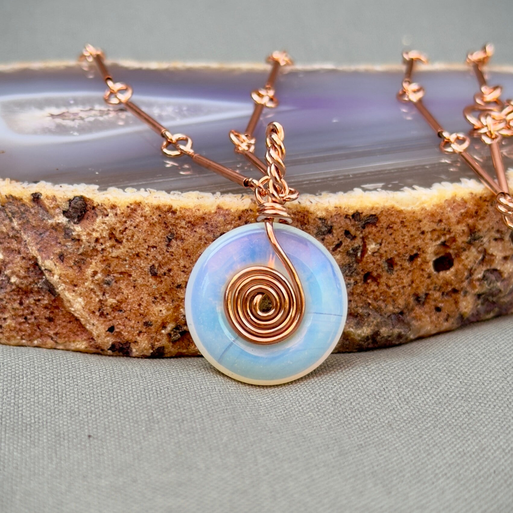 Spiral Necklace with Opalite in Copper ca. 3cm
