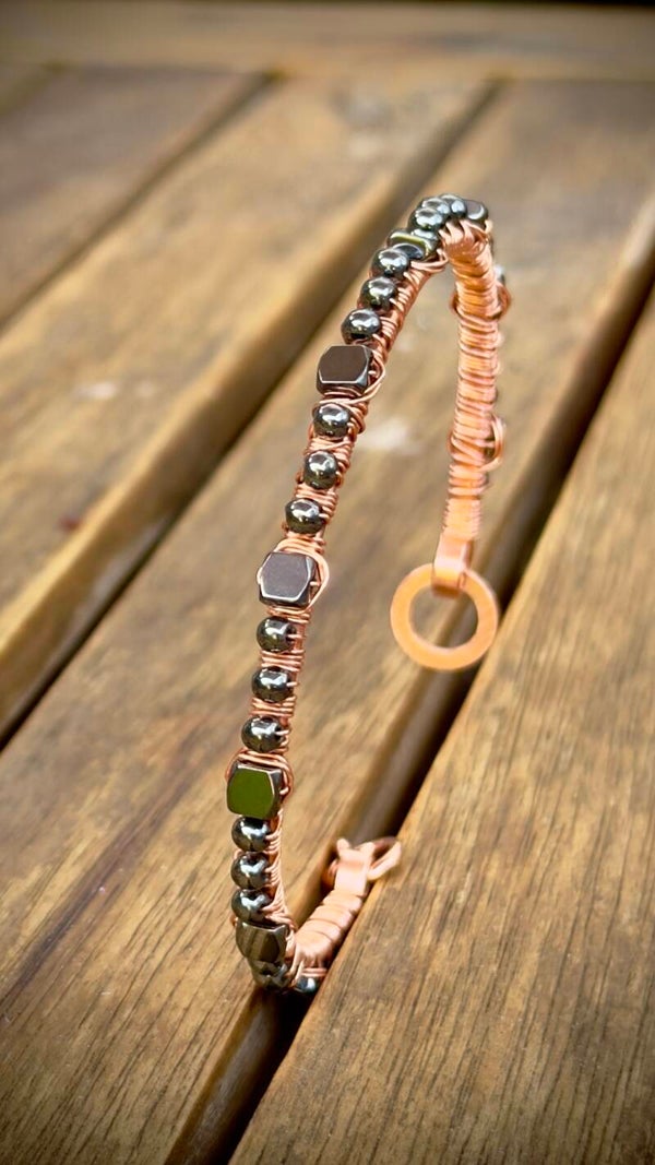 Copper Bracelet with Hematite (17 cm)