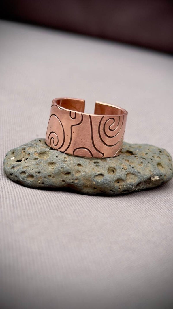 Ancient Pattern Copper Ring (size 3-12)