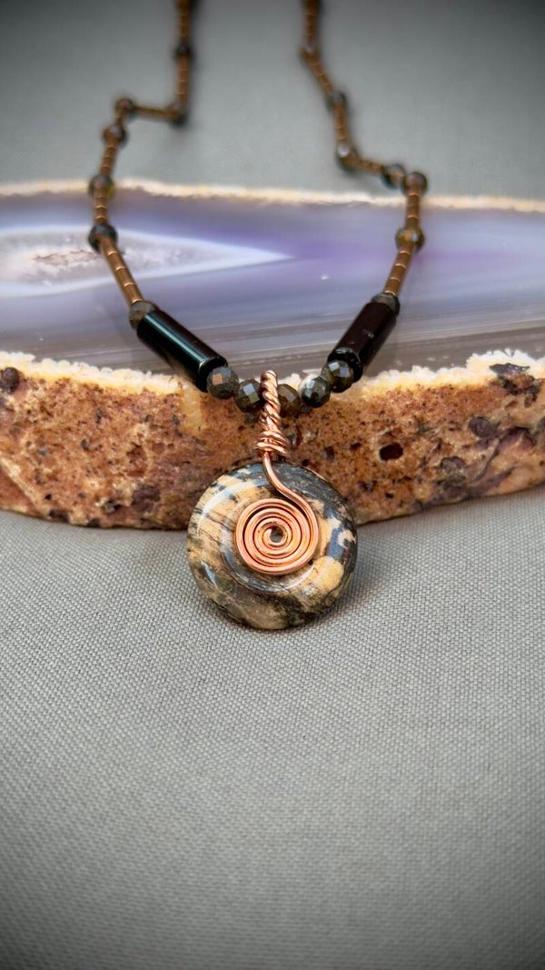 Spiral Necklace with Jasper (Copper) ca. 3 cm