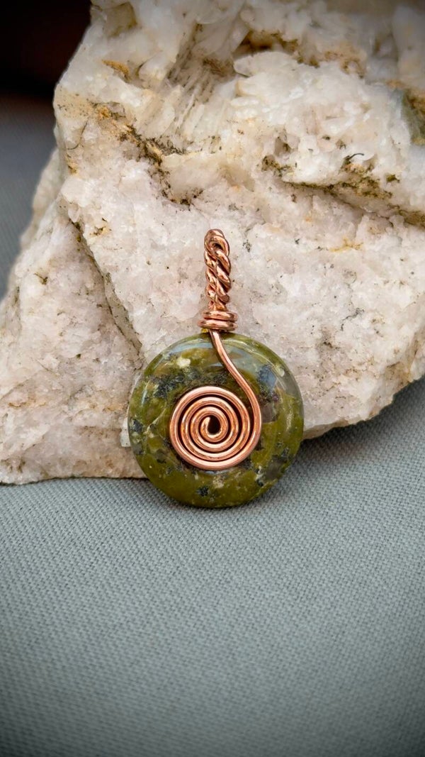 Spiral Pendant with Unakite (Copper) ca. 3 cm