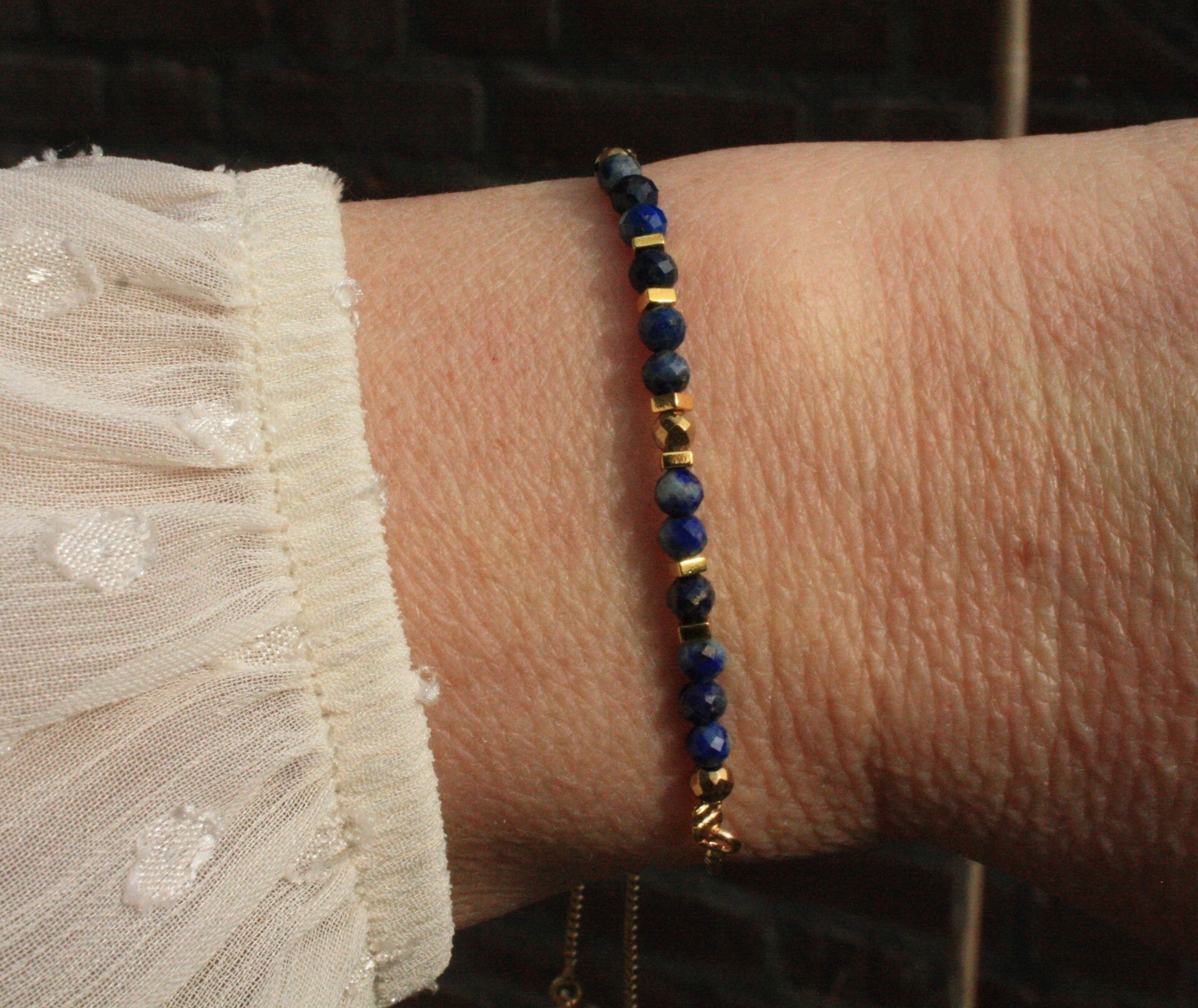 Lapis Lazuli armbandje (goudkleurig)