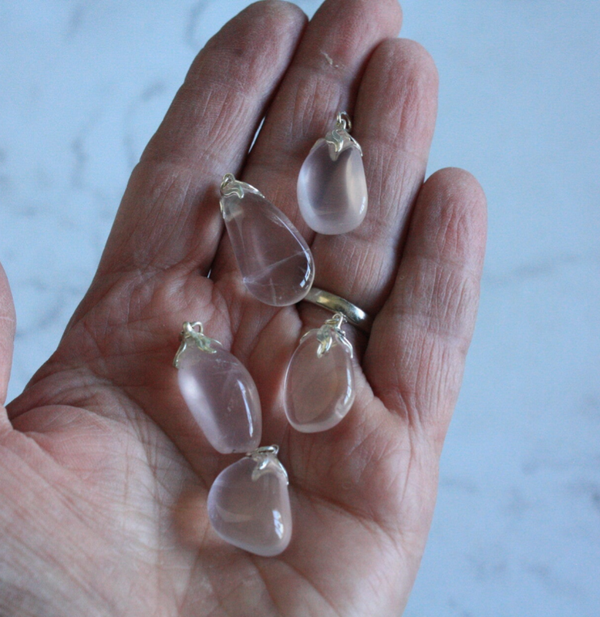 Rozenkwarts hangertje