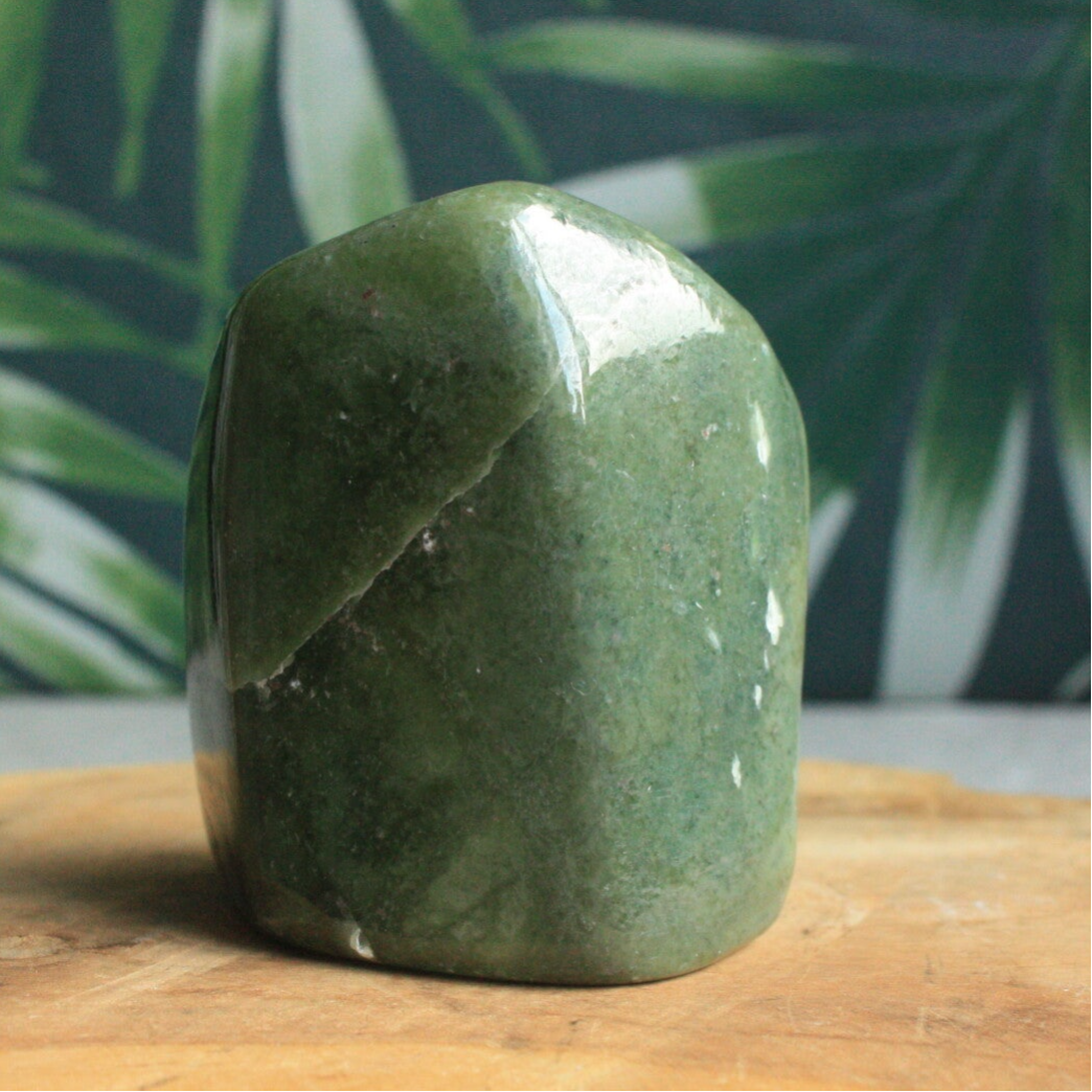 Groene granaat freeform (grossulaar) 02