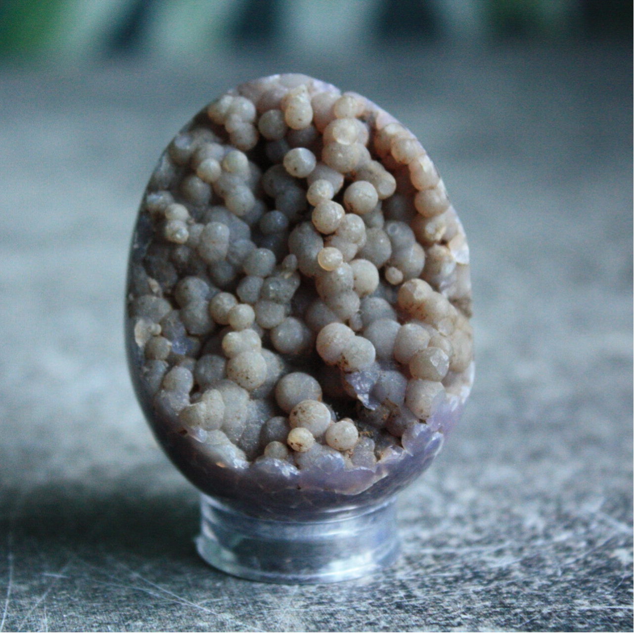 Druif agaat ei 01 (chalcedoon)