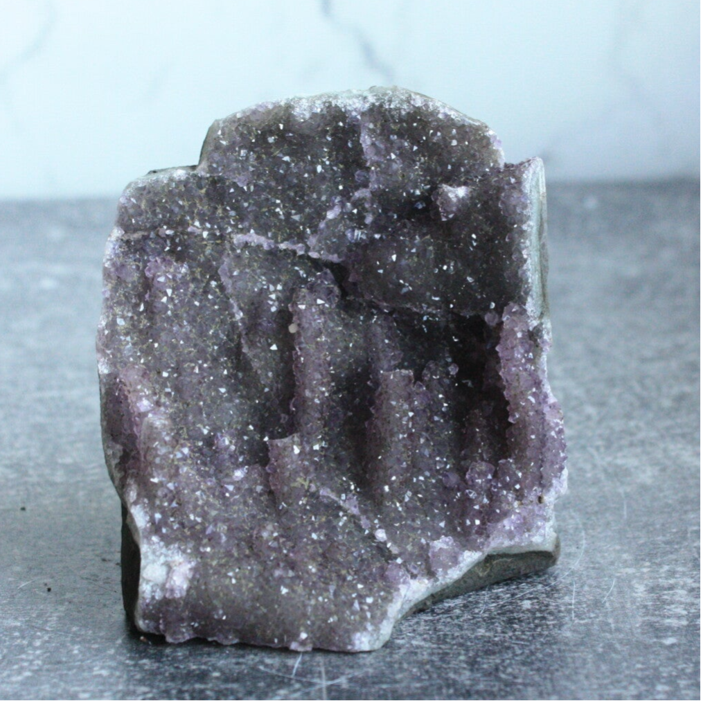 Amethist met stalactieten 02