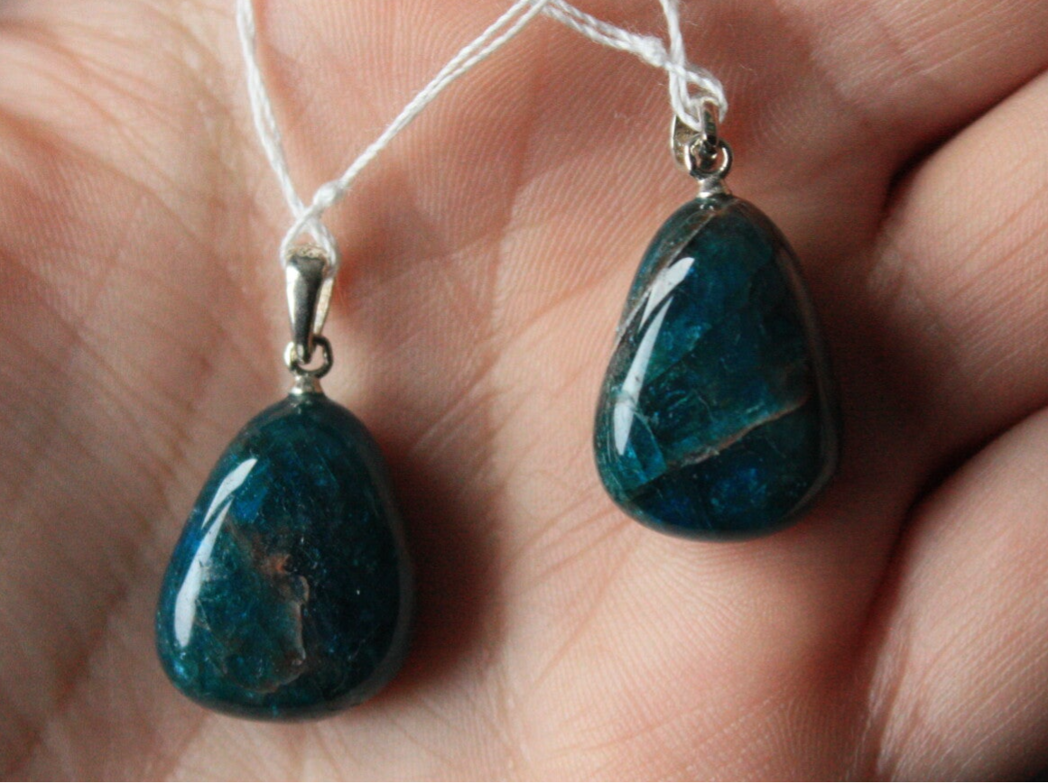 Blauw apatiet hangertje