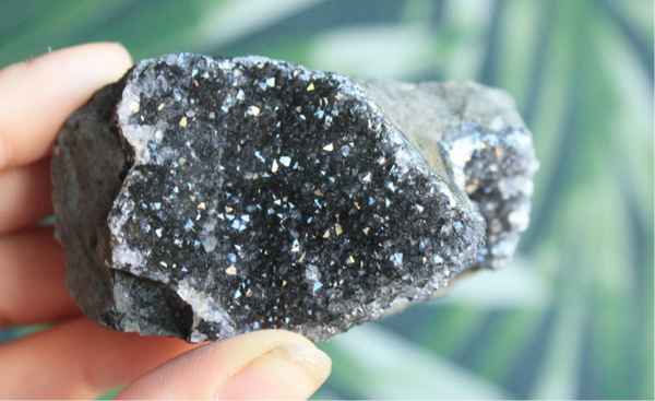 Black amethist cluster 03