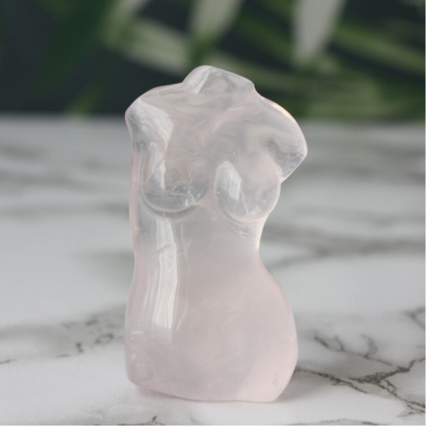 Rozenkwarts vrouwen body 01