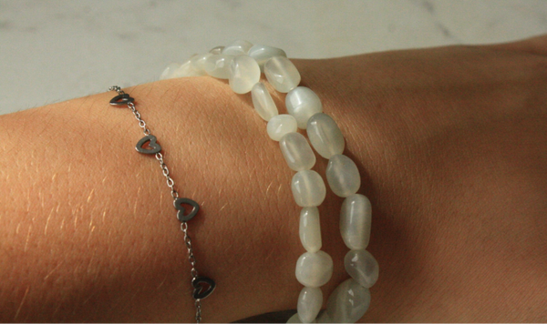 Witte maansteen nugget armband