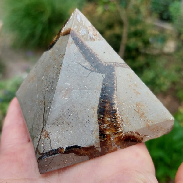 Septarie piramide 01